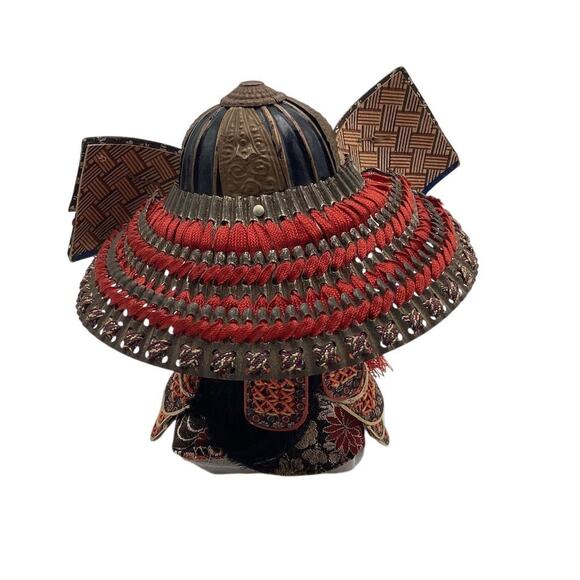 Vintage Japanese Samurai Doll with Kabuto Helmet Showa Era 9”Figure - Picture 6 of 13